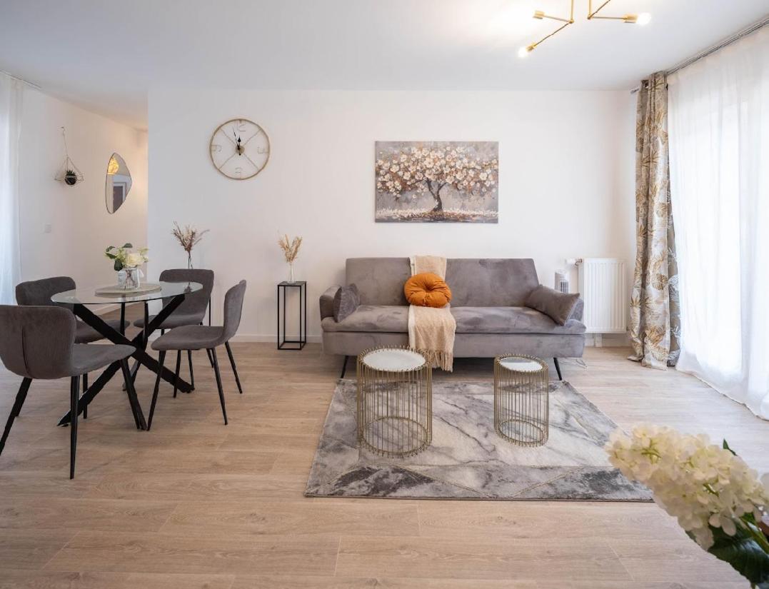 Sejour Unique A Pierrefitte Lägenhet Exteriör bild